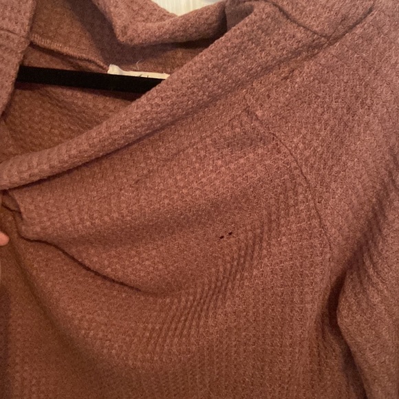 Easel off the shoulder dress - Picture 5 of 7